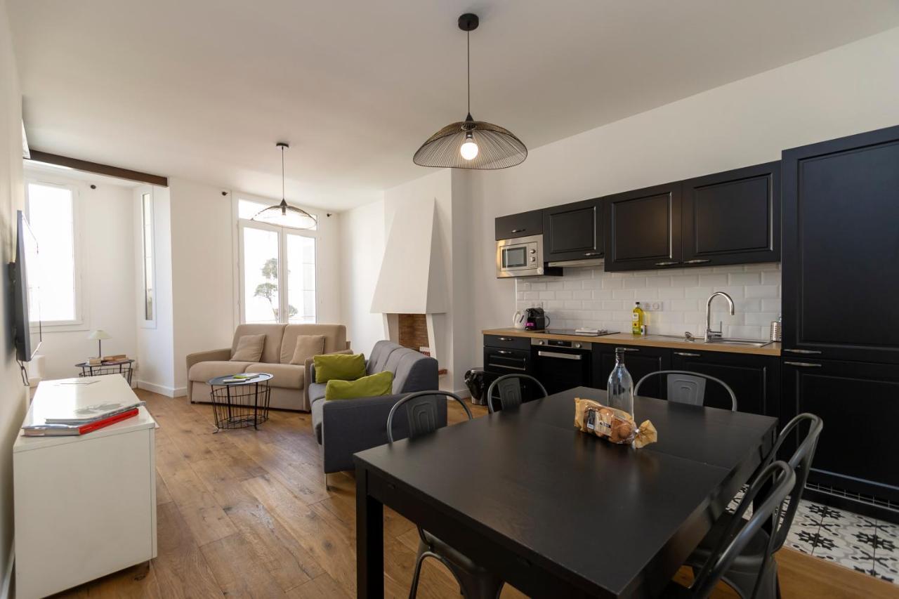 Les Suites R Bonaparte - Appartements De Standing Au Coeur De La Vieille Ville Pietonne Ajaccio  Exteriör bild