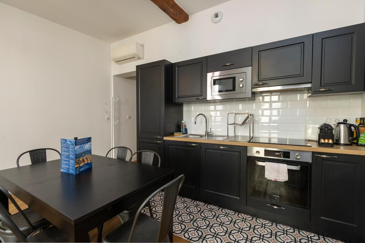 Les Suites R Bonaparte - Appartements De Standing Au Coeur De La Vieille Ville Pietonne Ajaccio  Exteriör bild
