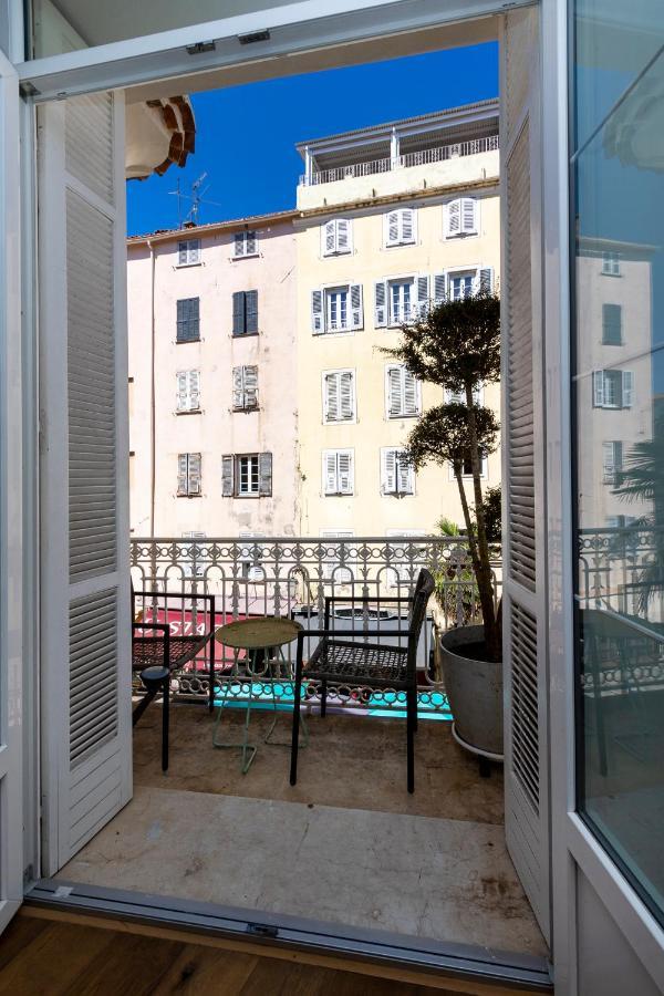 Les Suites R Bonaparte - Appartements De Standing Au Coeur De La Vieille Ville Pietonne Ajaccio  Exteriör bild