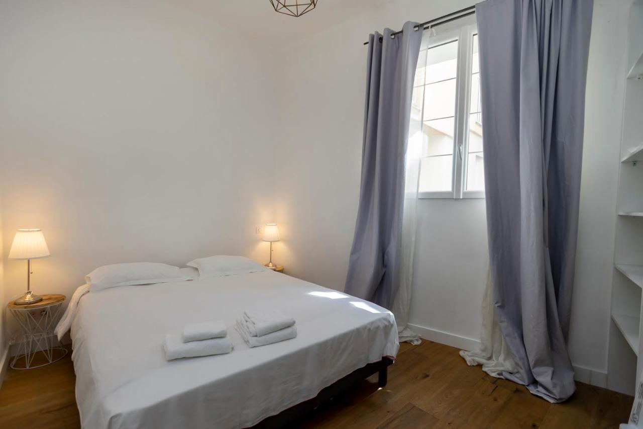 Les Suites R Bonaparte - Appartements De Standing Au Coeur De La Vieille Ville Pietonne Ajaccio  Exteriör bild