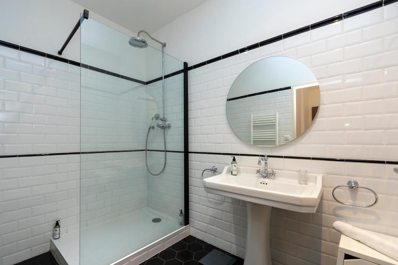 Les Suites R Bonaparte - Appartements De Standing Au Coeur De La Vieille Ville Pietonne Ajaccio  Exteriör bild
