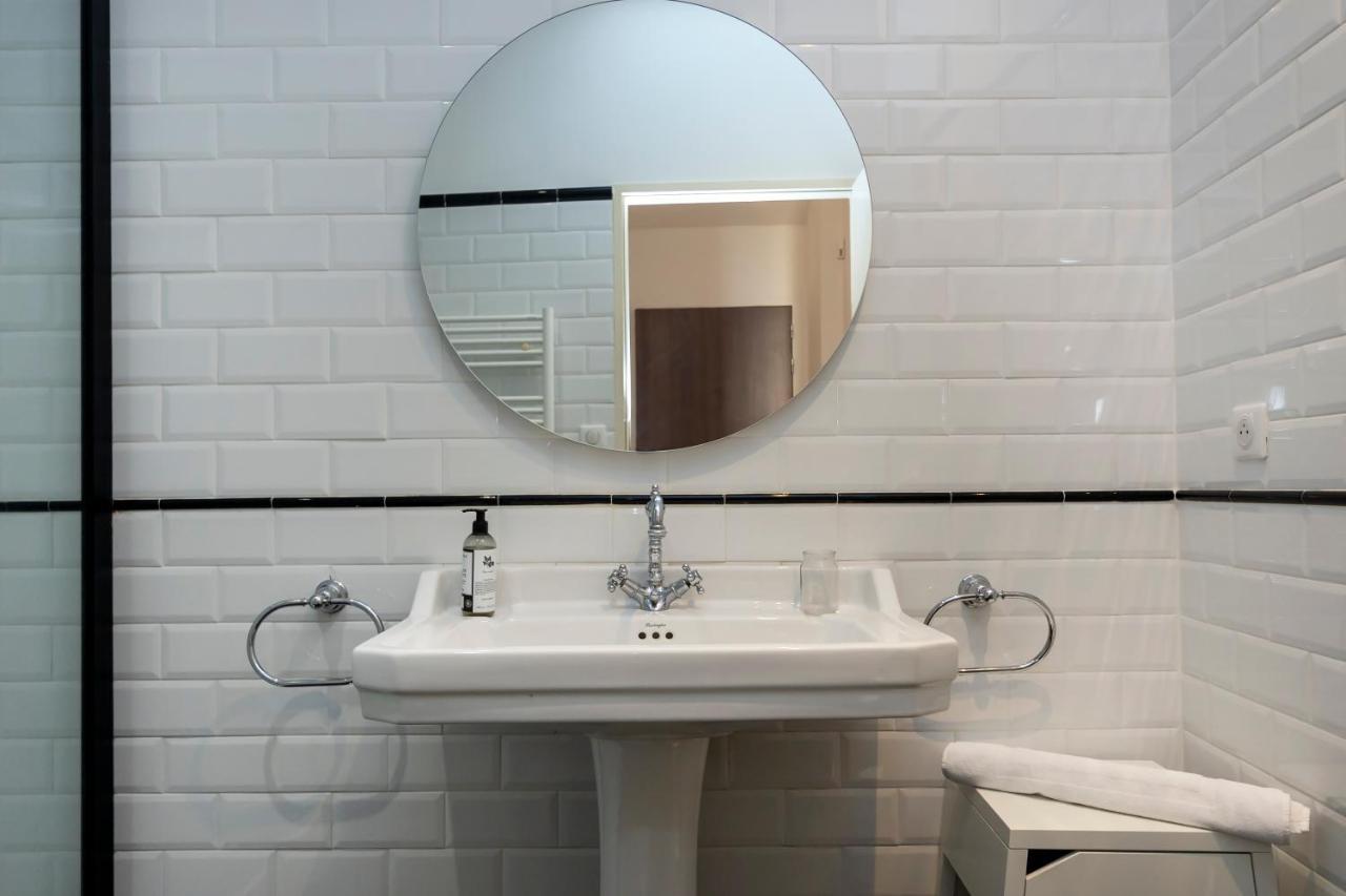 Les Suites R Bonaparte - Appartements De Standing Au Coeur De La Vieille Ville Pietonne Ajaccio  Exteriör bild